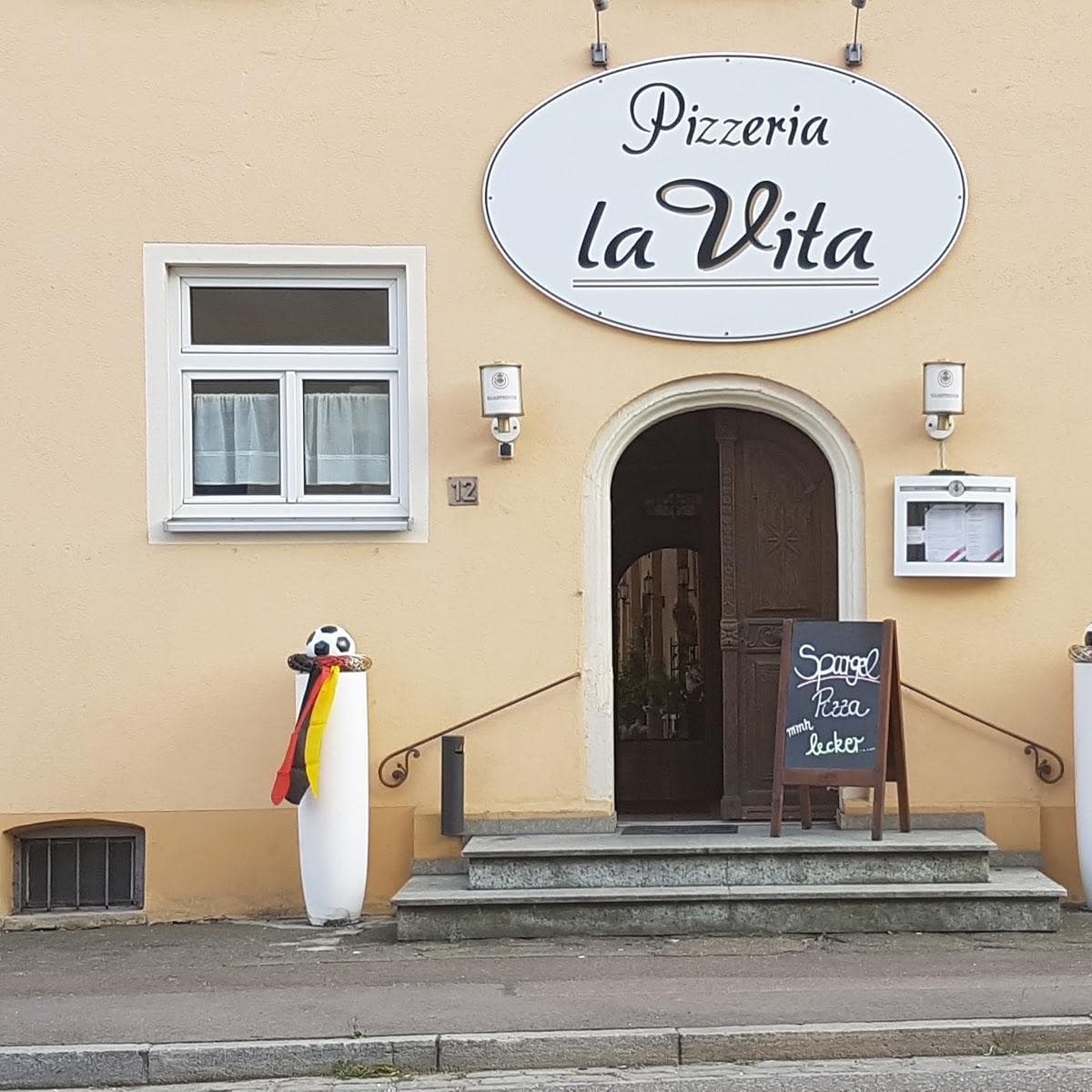 Restaurant La Vita folosind MagicMenu